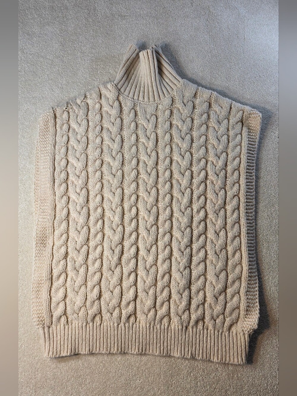 On Twelfth Chunky CableKnit Sleeveless Mockneck Sweater Fisherman Cabin Womens L